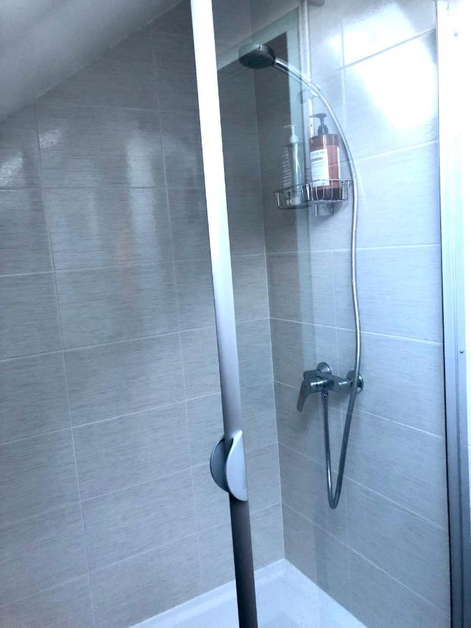 Chambre Double Avec Salle De Bain Privative Осер Экстерьер фото